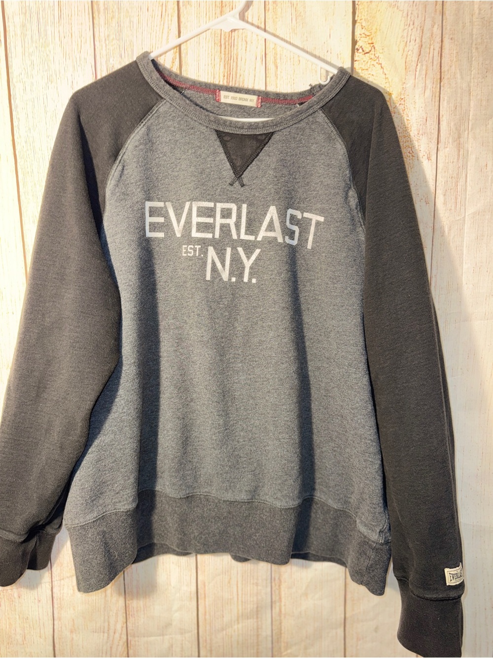 Everlast Gray Two-Tone Crewneck Heavy Sweatshirt- women’s Sz XXL